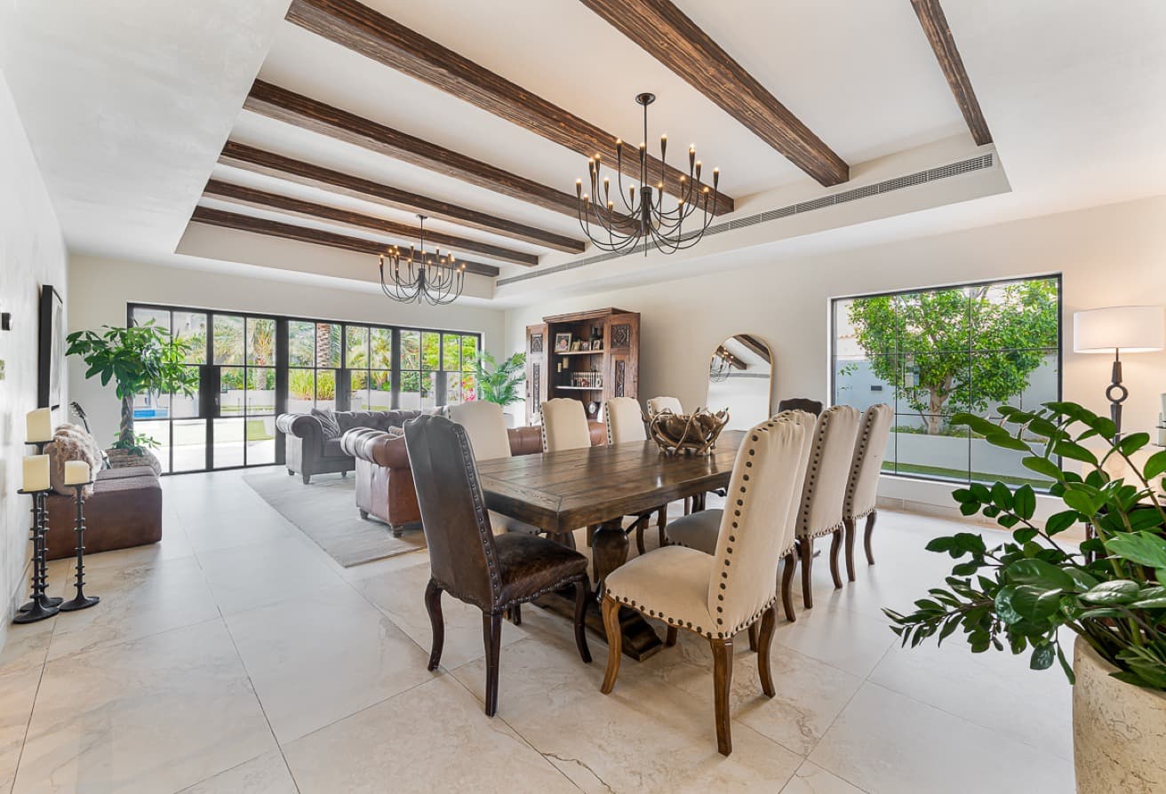 Fully Renovated 5BR+maids | Large Plot | Exclusive galerie 1