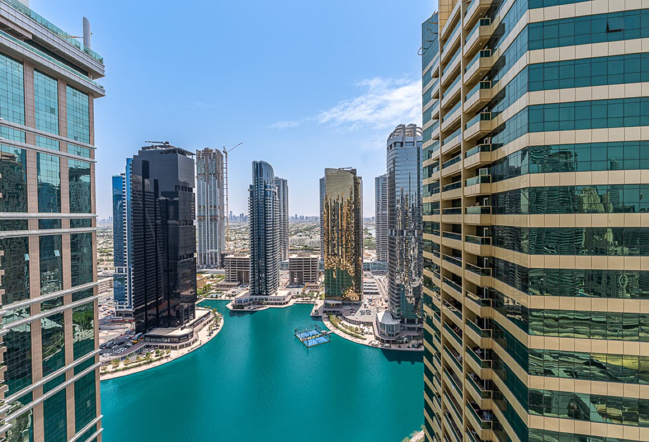 Newly Upgraded | Lake View | Walk to DMCC Metro galerie 1