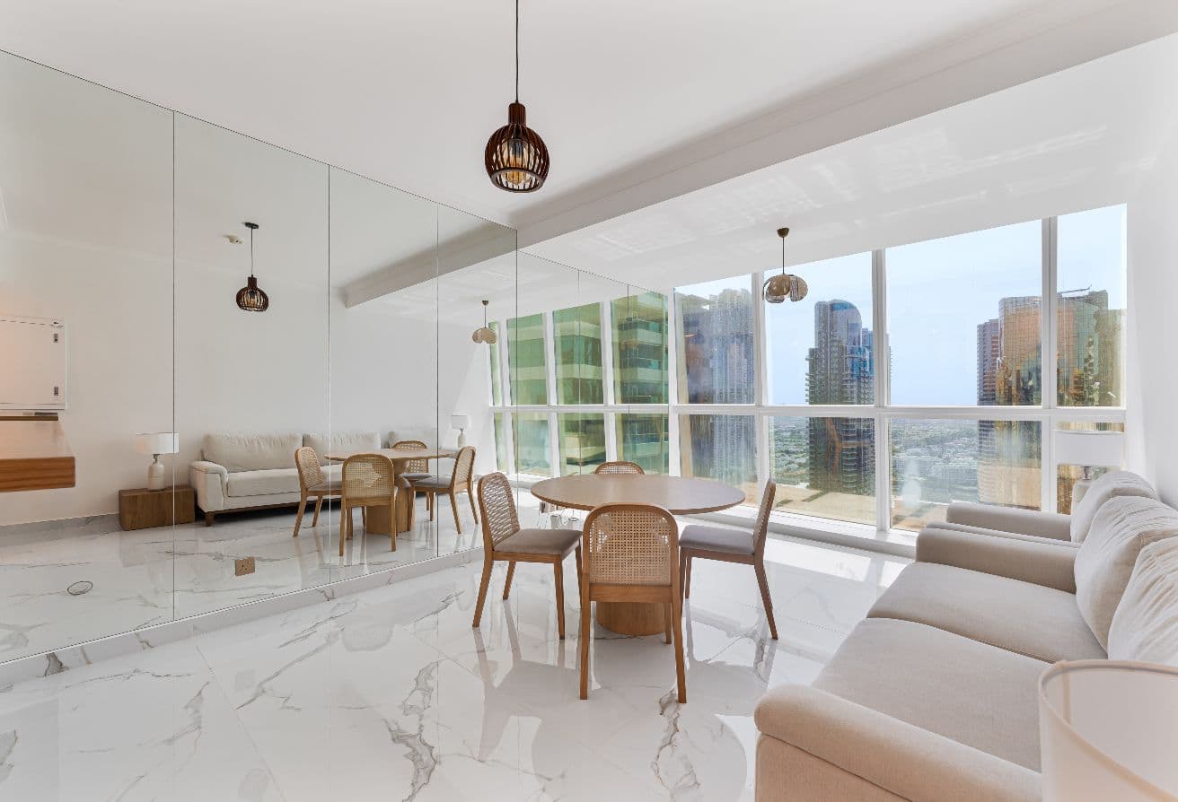 Newly Upgraded | Lake View | Walk to DMCC Metro