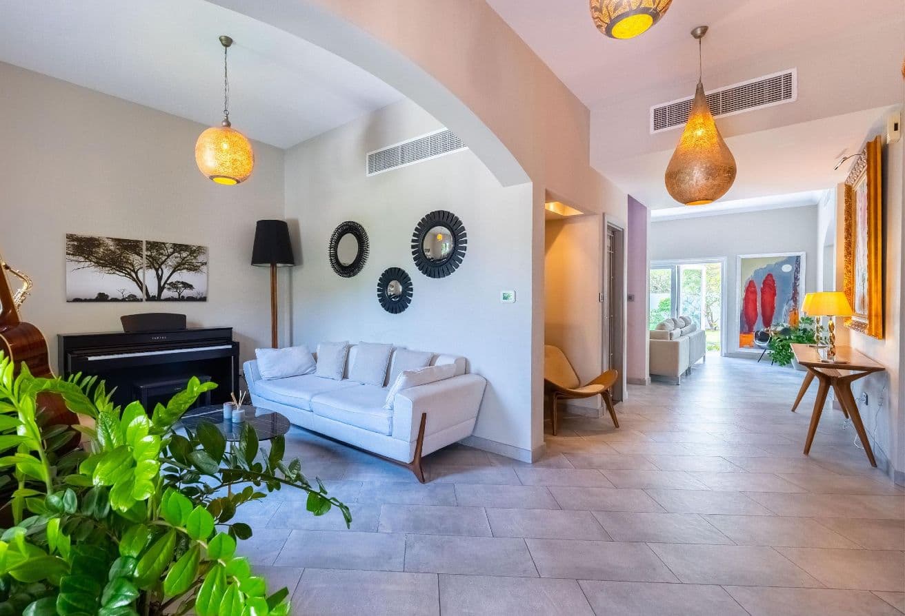 Upgraded | Largest Corner Plot | Newly Landscaped المعرض 1