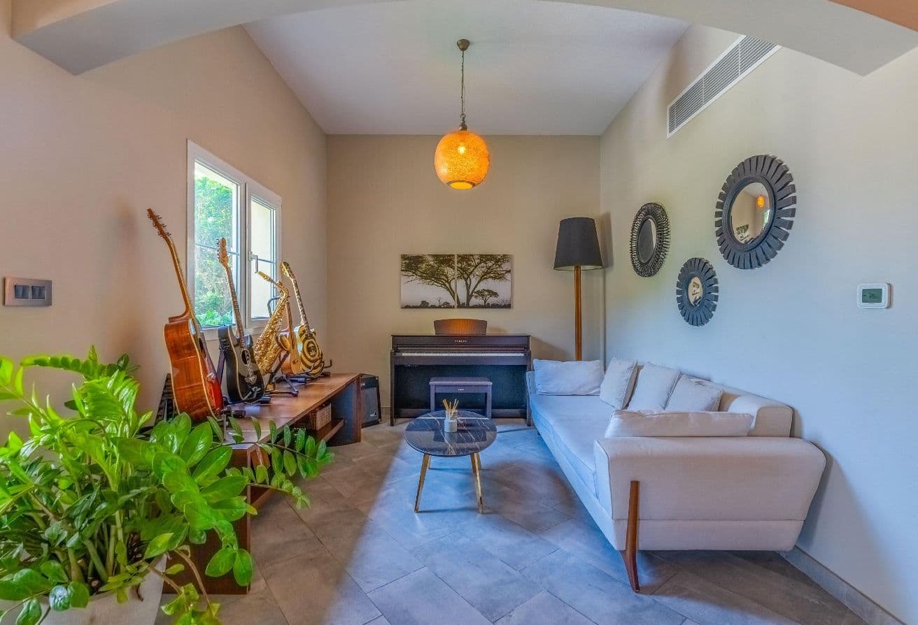 Upgraded | Largest Corner Plot | Newly Landscaped المعرض 2