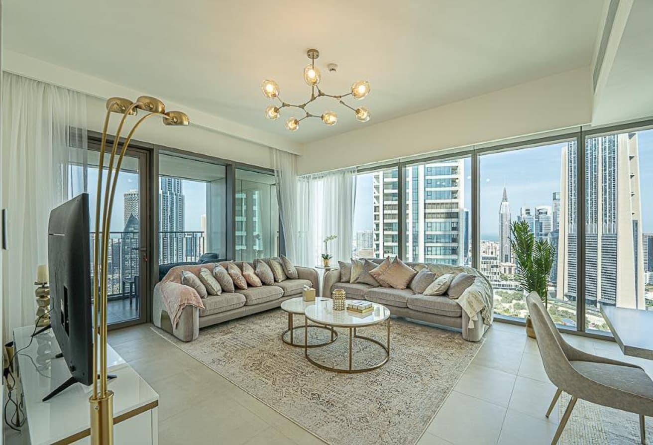 Furnished Corner Unit | Burj View | 3 Balconies المعرض 1