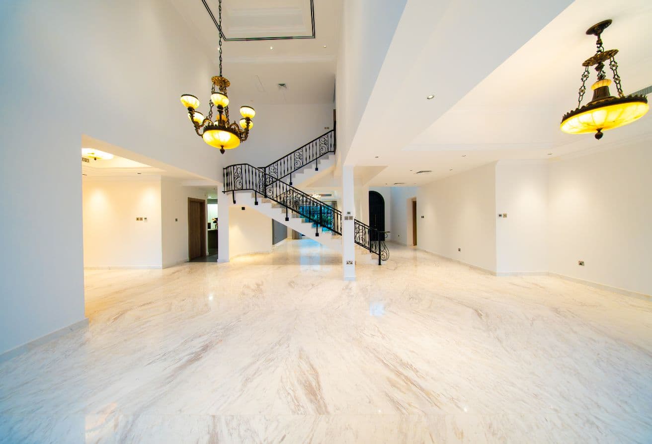 Skyline Views | Extended 4BR Villa | Exclusive galerie 3