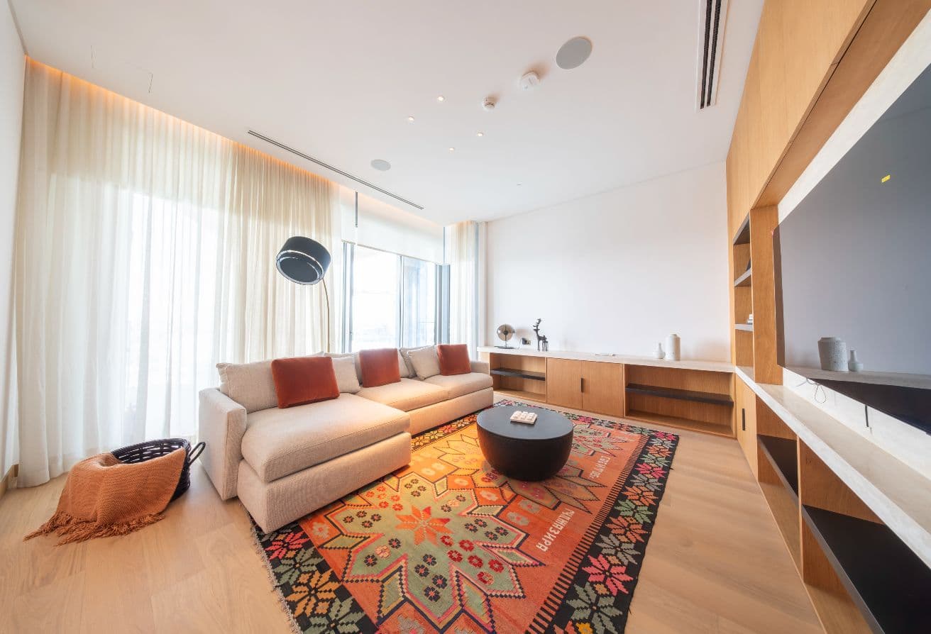Exceptional Luxury Home | Panoramic Sea Views