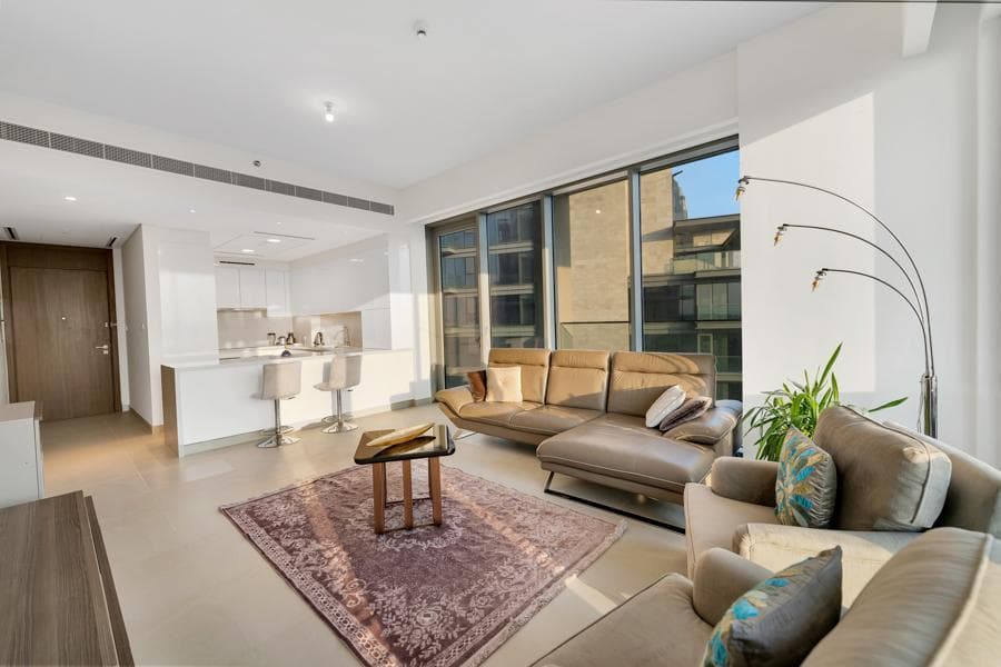 Brand-New Fully Furnished | Burj and Canal Views المعرض 1